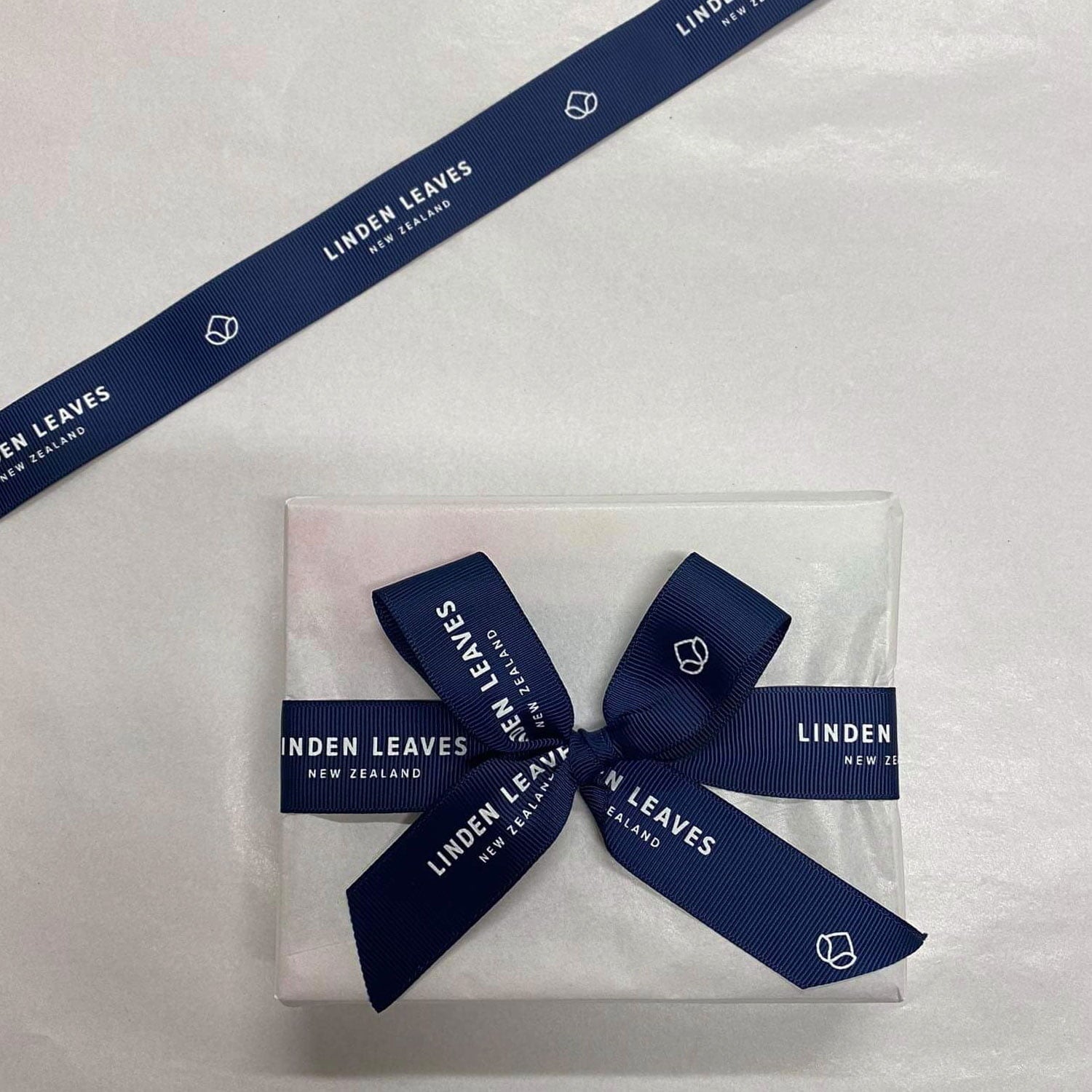 리본(네이비 로고)